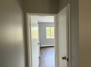 900 5th St APT 12, Laurel, MD 20707