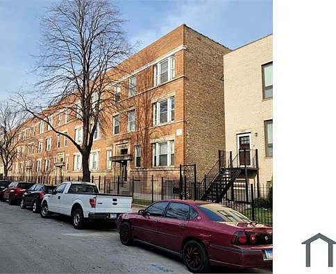 3 bed, $2,133 — Photo 1