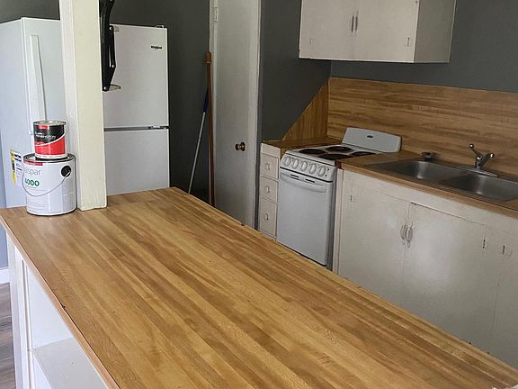 5th image of 2213 1/2 Ernest St