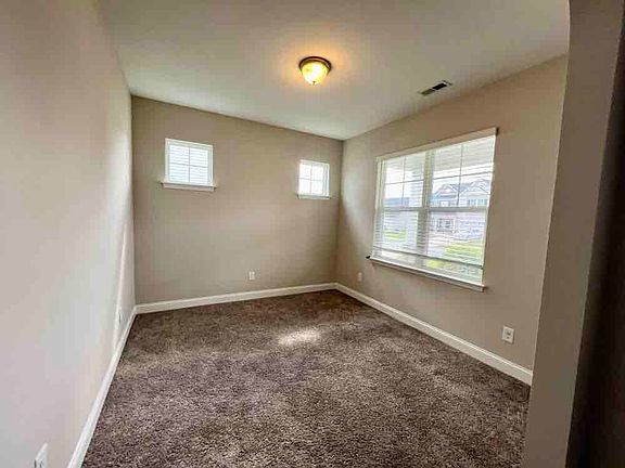 2nd image of 156 Brentmoor Dr