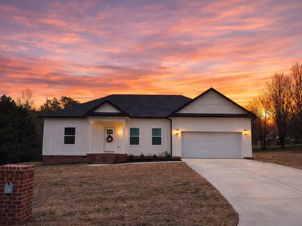 322 Chloe Dr, La Fayette, GA 30728