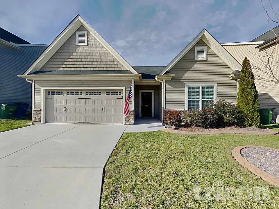 109 Claystone Dr