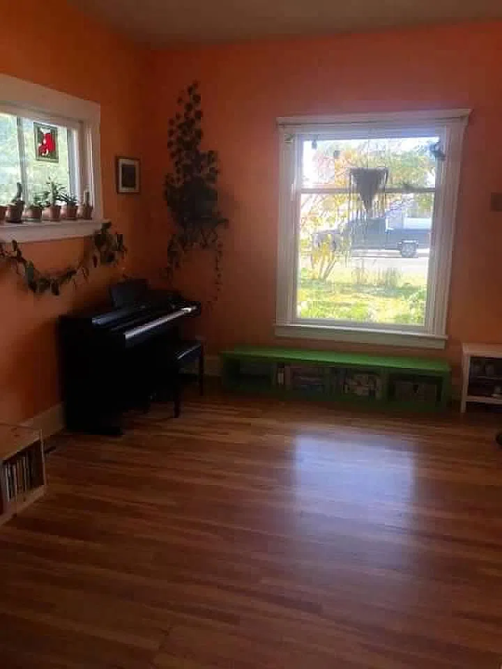 3 bed, 2244 sqft, $2,900 — Photo 2