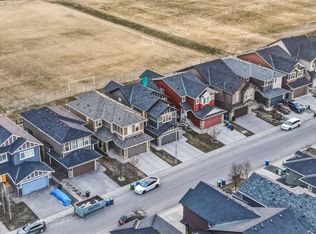 71 E Evansfield Rise NW, Calgary, AB T3P 0L9
