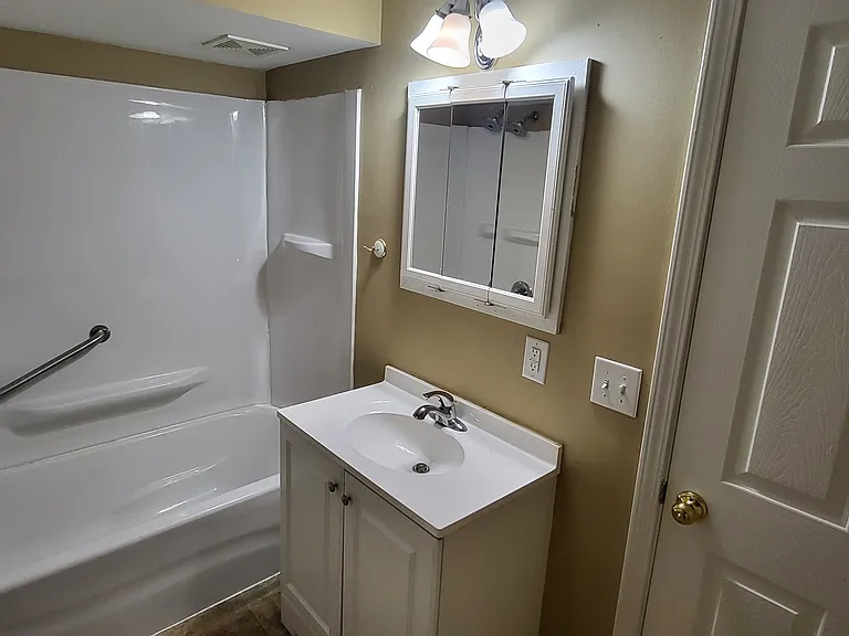 159 E Acton Ave — Photo 13