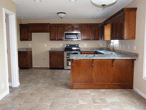 5th image of 765 Autumnwood Farms Lot 765