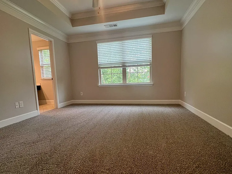 5541 Prada Dr — Photo 13
