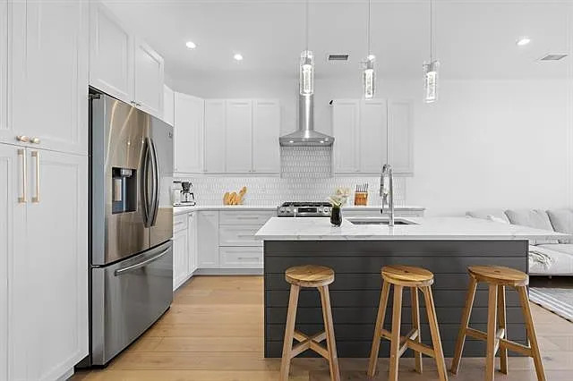 2602 Palisade Ave #1 — Photo 3