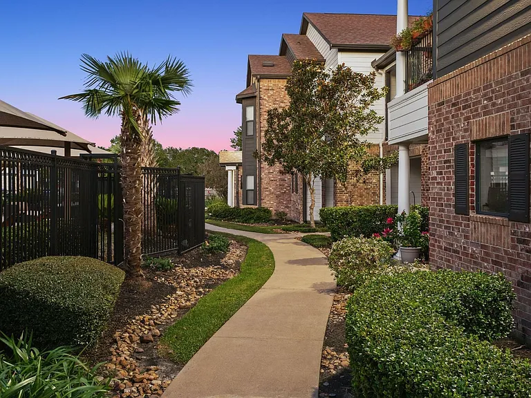 Avenues at Cypress