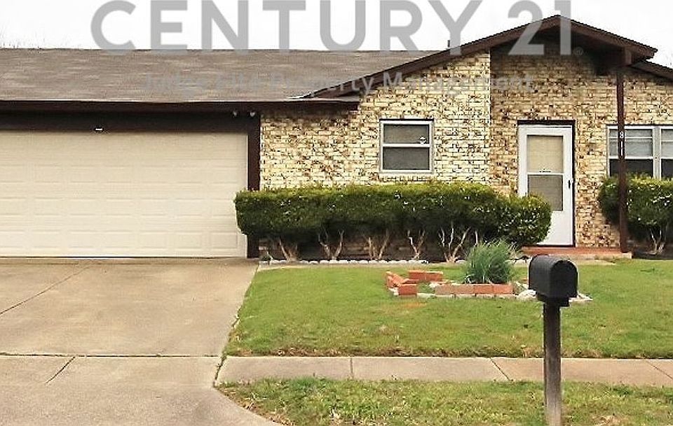 1st image of 811 Lisa Ln