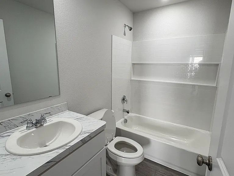 211 Blue Bird Ln — Photo 11
