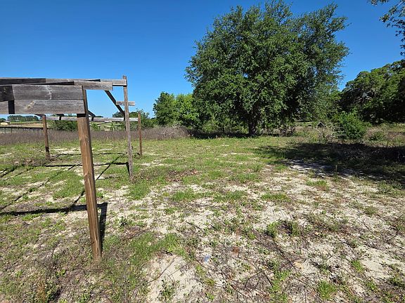 4th image of 1485 NW 165th Court Rd
