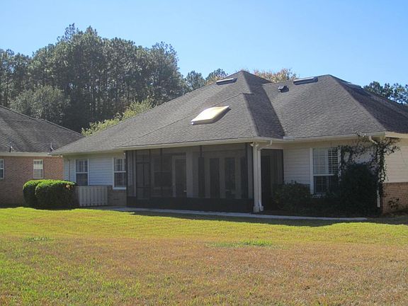 3rd image of 13824 Silkvine Ln