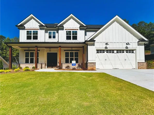 108 Scenic Falls Blvd, Hoschton, GA 30548