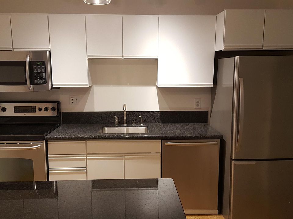 1st image of 4096 17th St APT 106