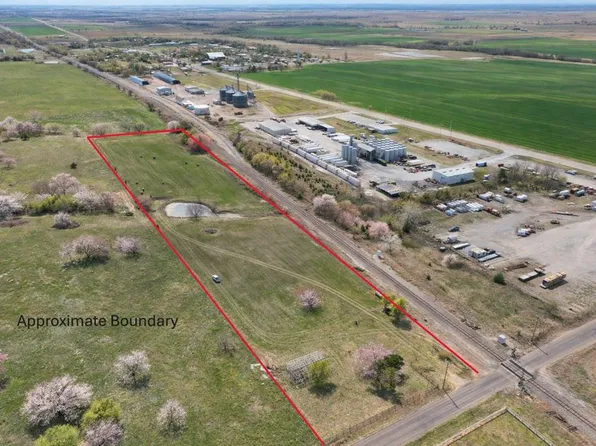 6 E Dutton Rd, Pocasset, OK 73079