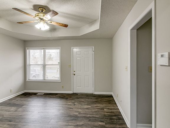 4th image of 312 Brook Mead Dr