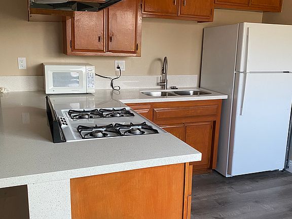 5th image of 270 E Badillo St APT 3
