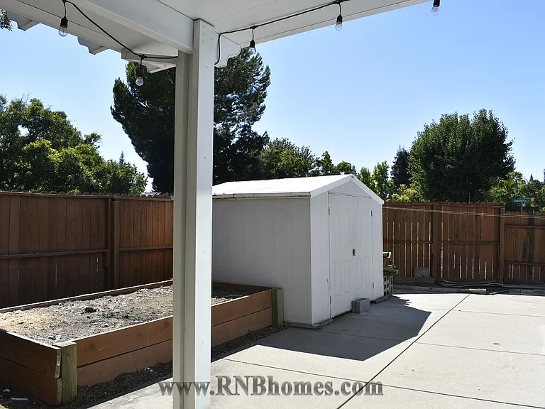 2400 Carr Ct — Photo 28