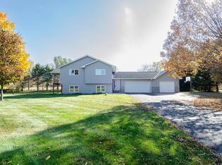 9936 174th Ave NW, Elk River, MN 55330