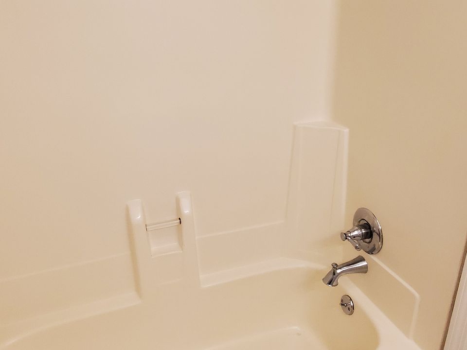 Tub/Shower combo