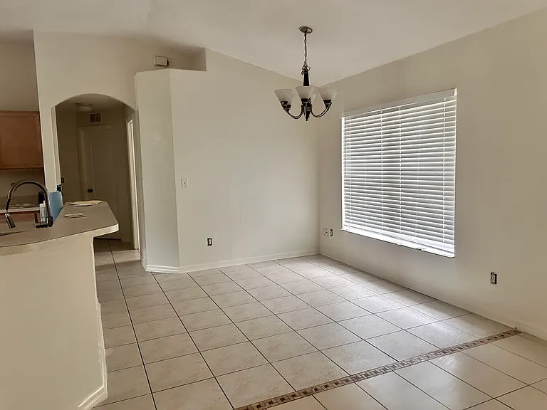 51 Randolph Dr — Photo 5