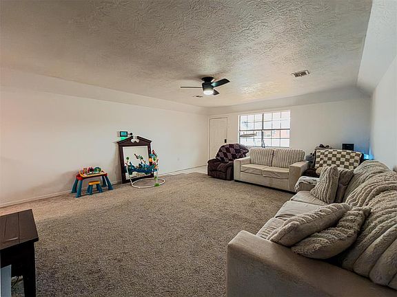 4th image of 3209 Park Ave