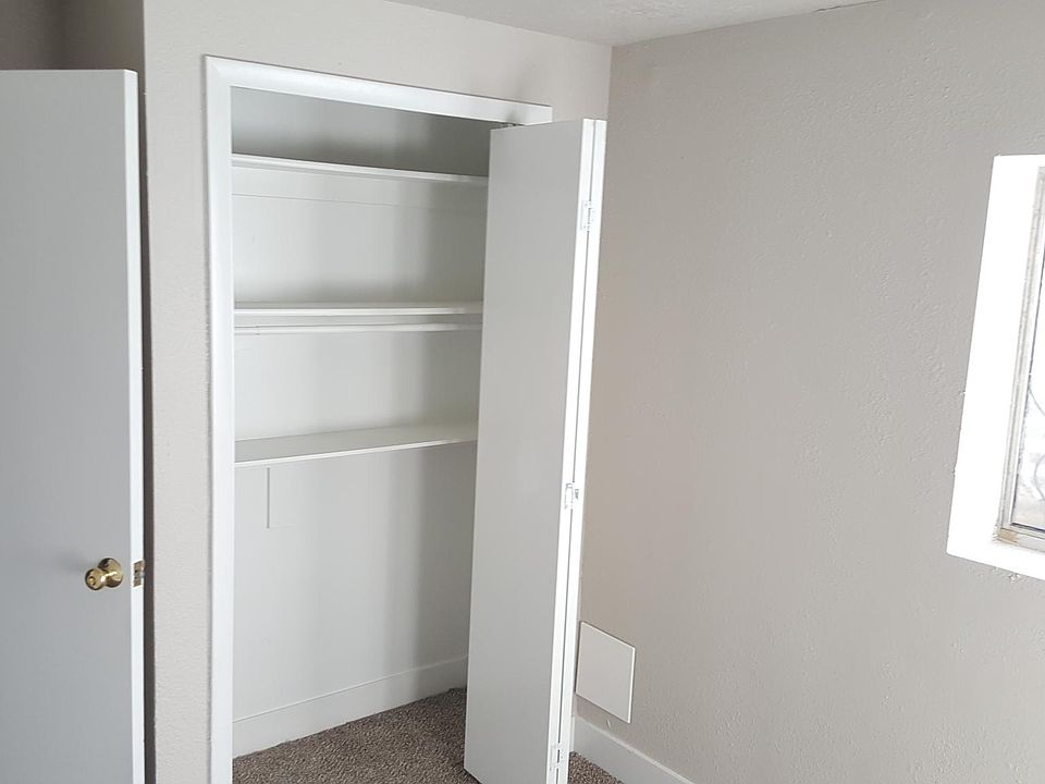 1st image of 8828 S Pecan Cir