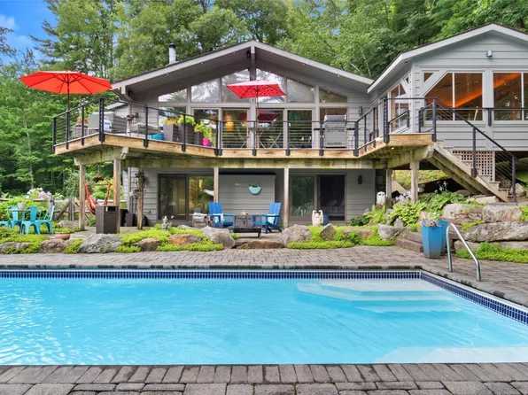 5 Gilbert Rd, Egremont, MA 01230
