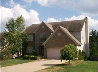 9600 Long Rifle Ln, Louisville, KY 40228