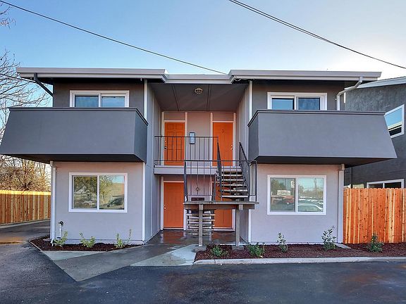 5th image of 2404 26th Ave APT 3