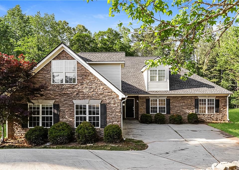 1st image of 4017 River Garden Cir