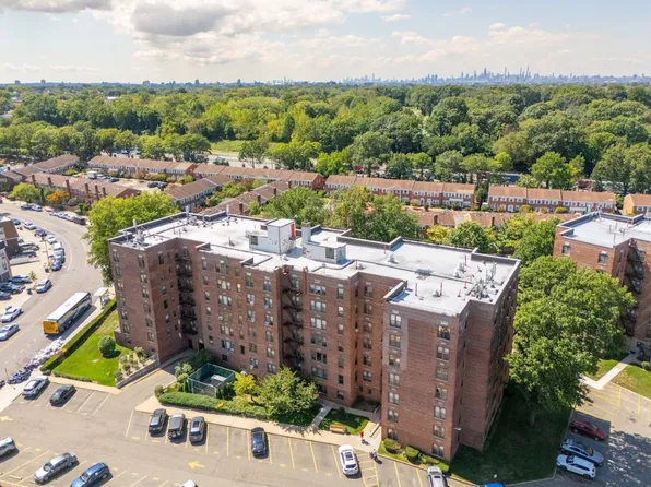 18-75 Corporal Kennedy Street image 23 of 27