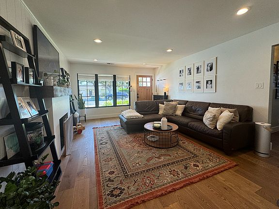 Living room with gas fireplace