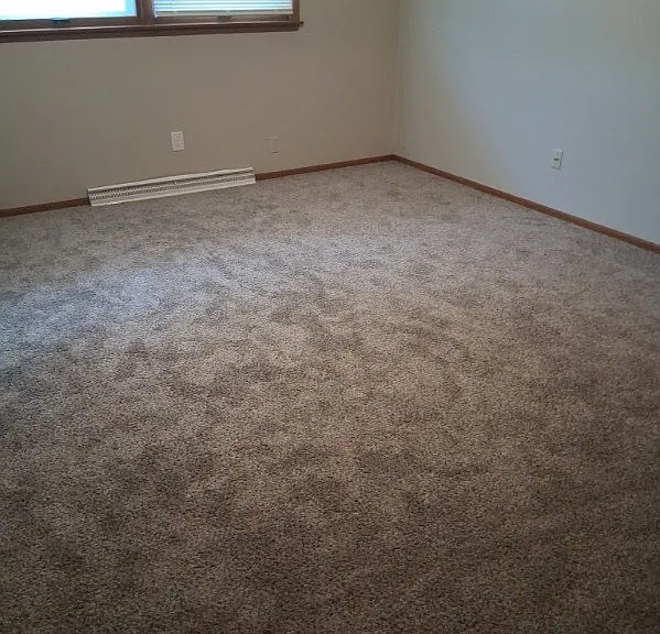 9307 W Capitol Dr — Photo 10