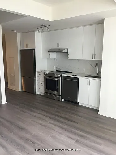 9000 Jane St Photo 1