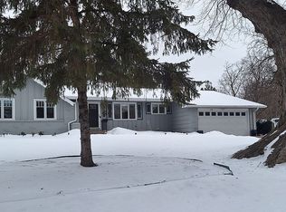 416 Blake Rd S, Hopkins, MN 55343