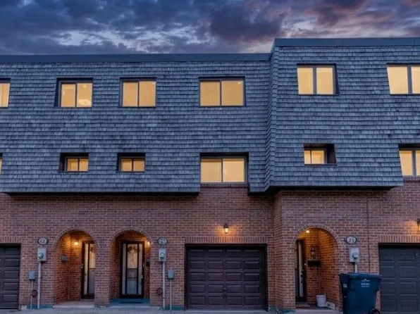 42 Briar Path, Brampton, ON L6T 2A3