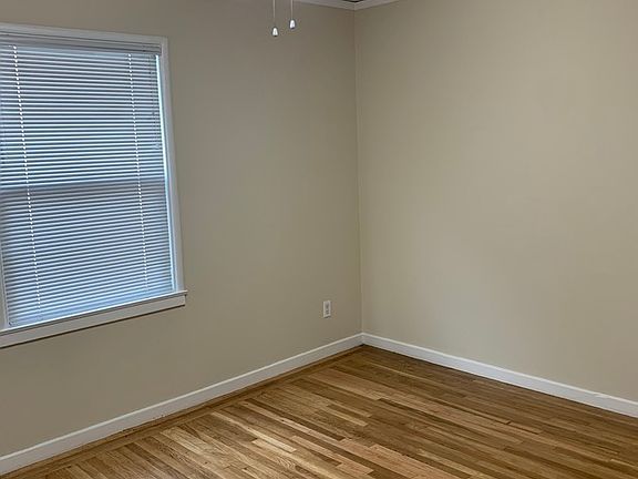 5th image of 21 Highland Ave APT 8