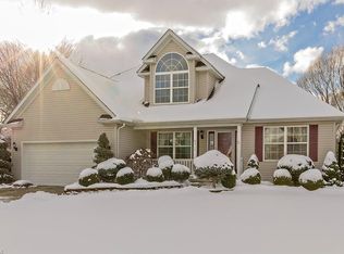 9512 Deer Rdg, Mentor, OH 44060