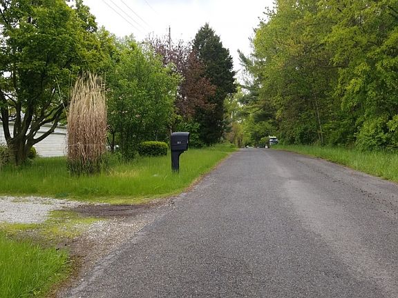 4th image of 261 Finland Ave