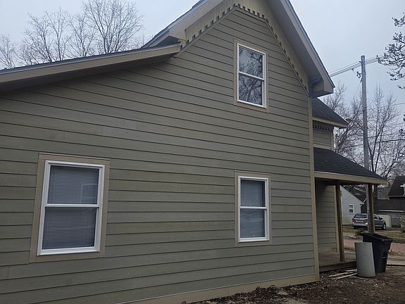 2nd image of 514 Delaware St