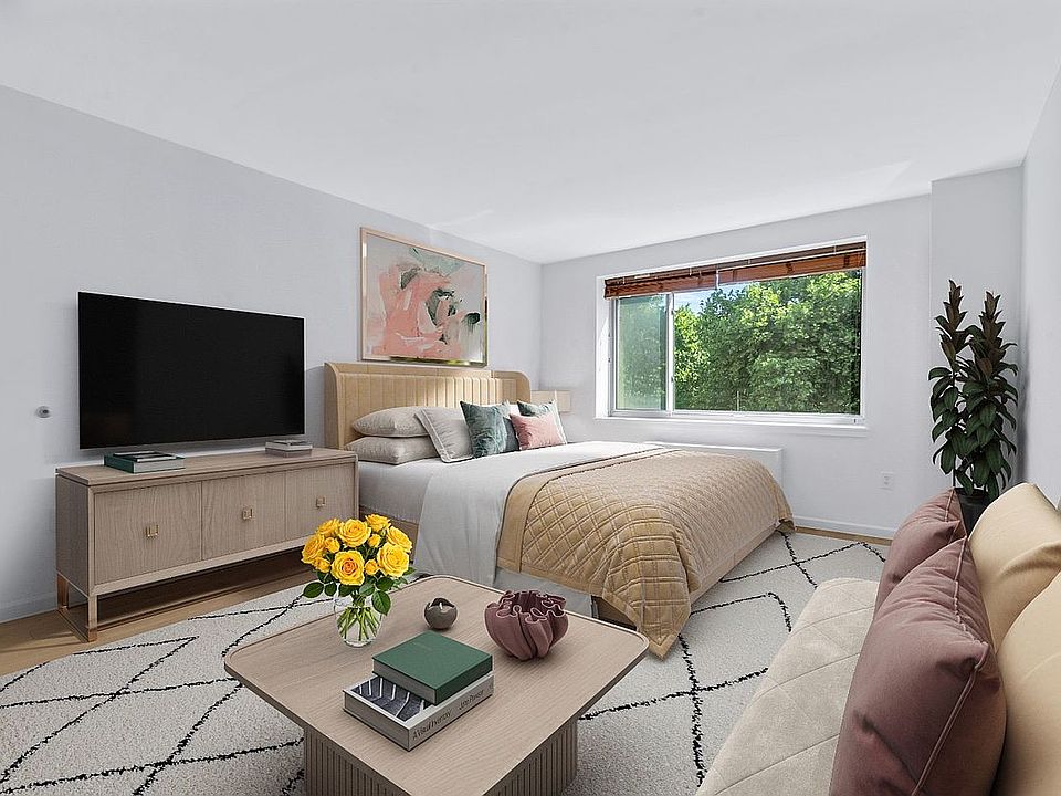 1st image of 40 W 116th St APT B304