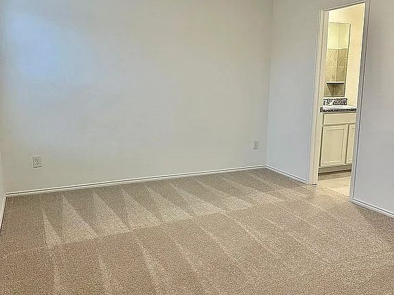 5th image of 134 Wheatgrass Ln