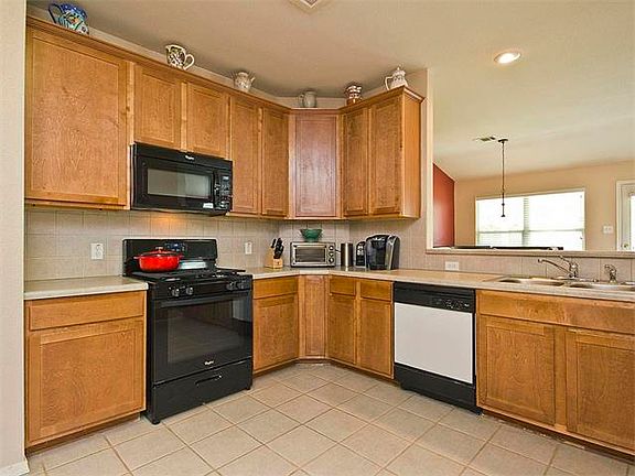 5th image of 3341 Rod Carew Dr