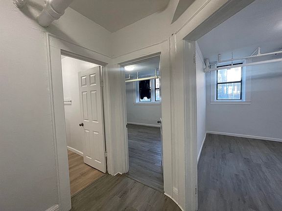 5th image of 2 Noll Pl APT 15