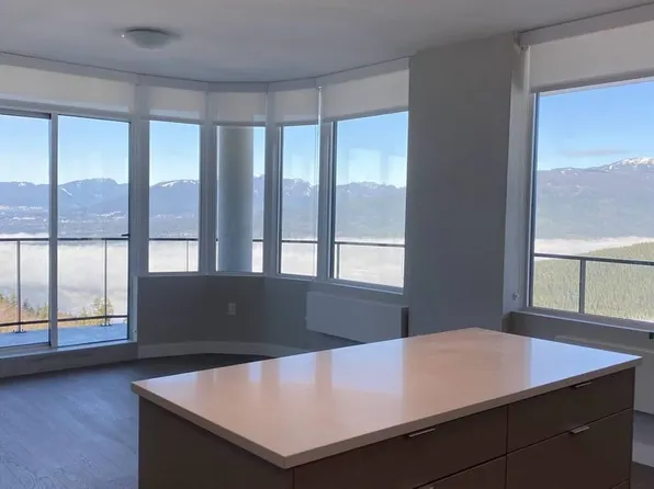 8725 University Cres #1901, Burnaby, BC V5A 0G2