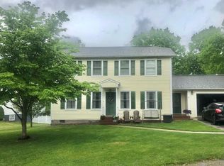 131 Raccoon Ln, Daniels, WV 25832