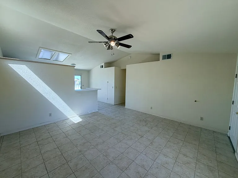 1436 Pintail Cir — Photo 4