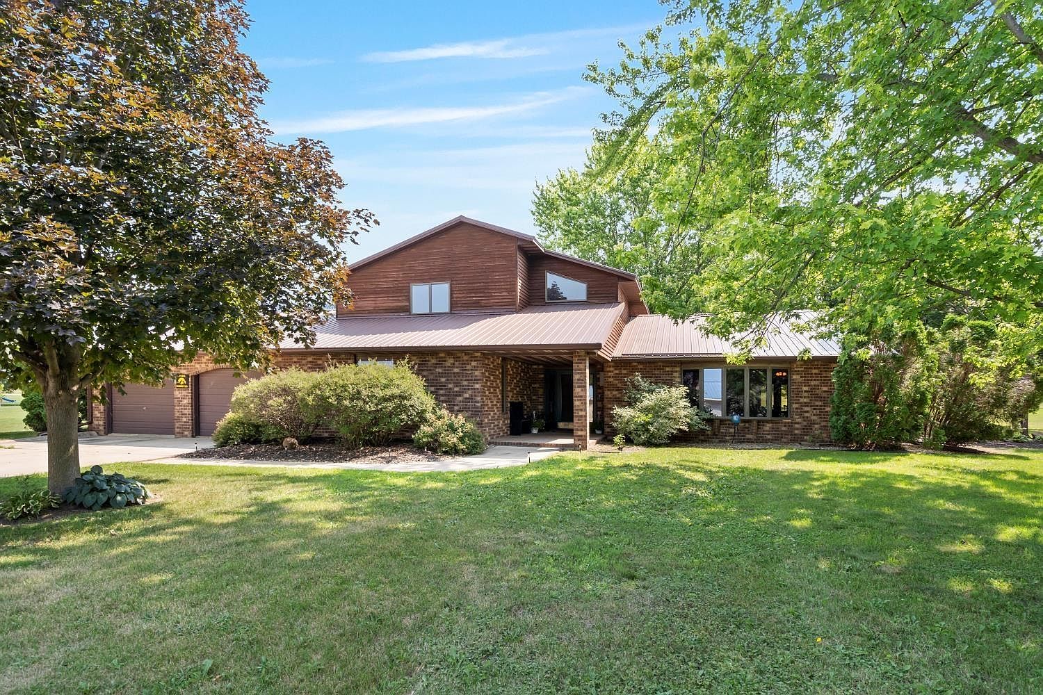 335 2nd St S, Winthrop, IA 50682 MLS 20233142 Zillow